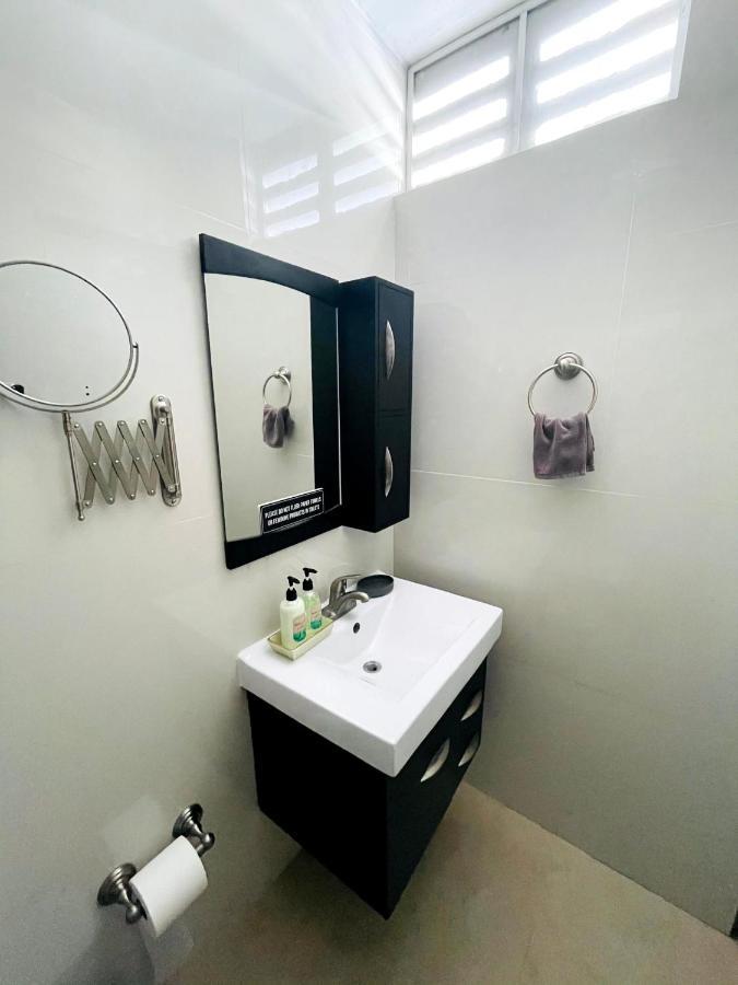 Cozy Studio Retreat With Private Parking And Free Laundry Ponce Exterior photo